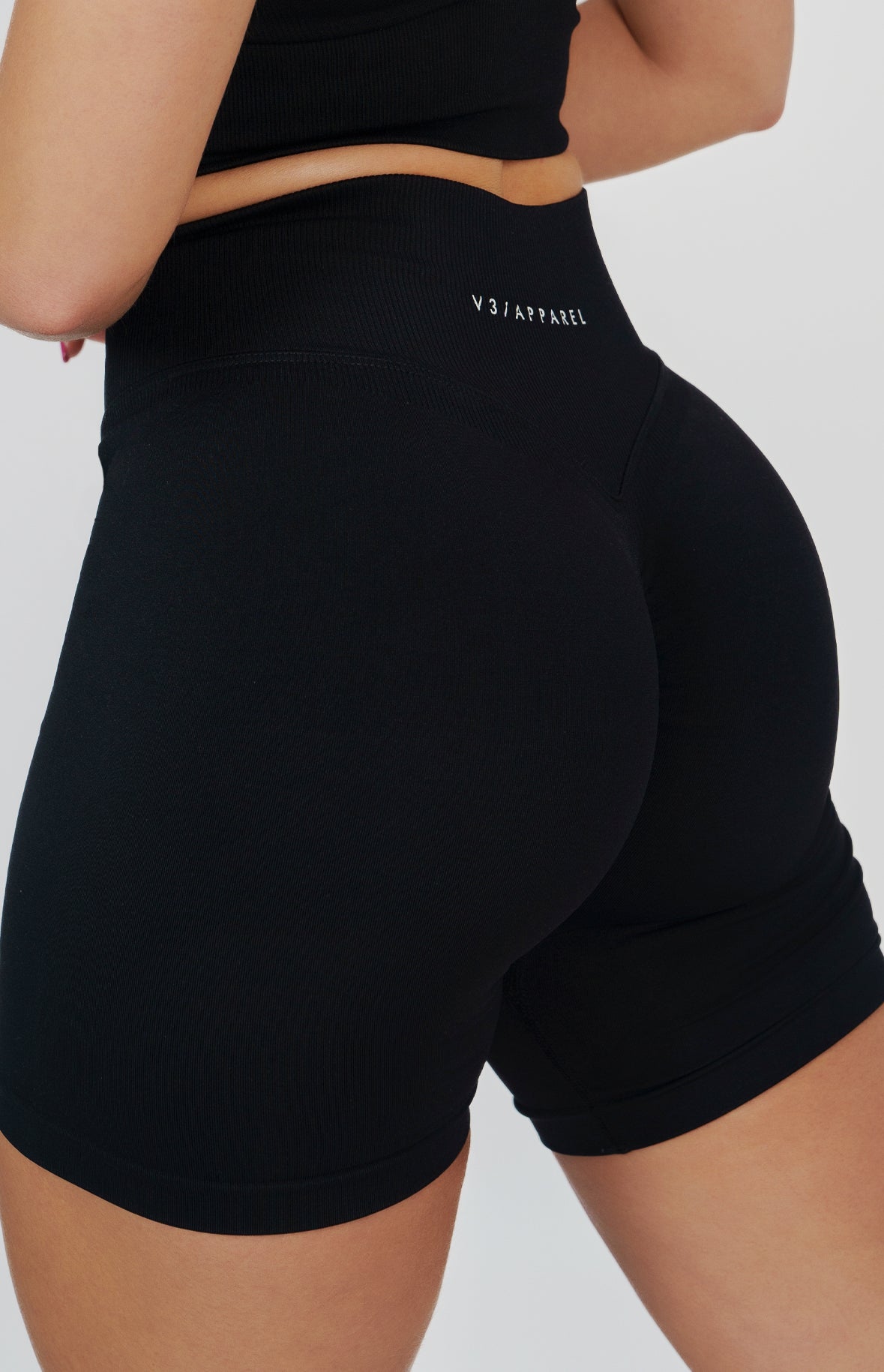 Form Seamless Scrunch Shorts & Sports Bra Set - Black